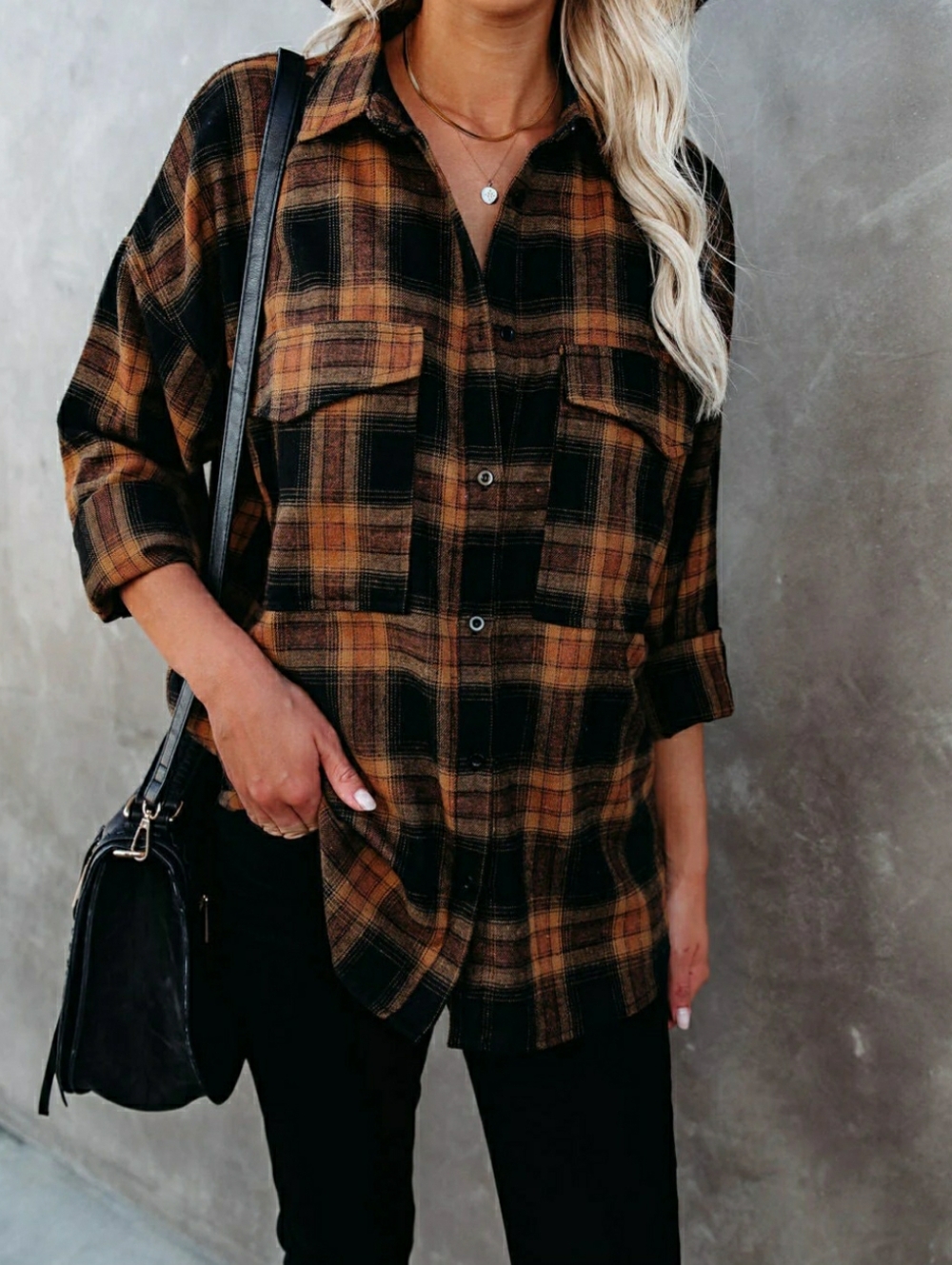 VICI COLLECTION PETALUMA COTTON BKEND PLAID BUTTON DOWN TOP